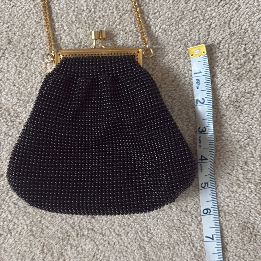 Whiting & Davis Black and Gold Clutch with Vintage Charm - Picture 5 of 6
